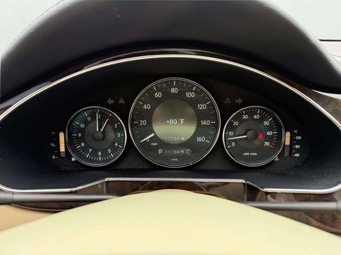 Used 2008 Mercedes-Benz CLS 550 w/ P1 Pkg image 16