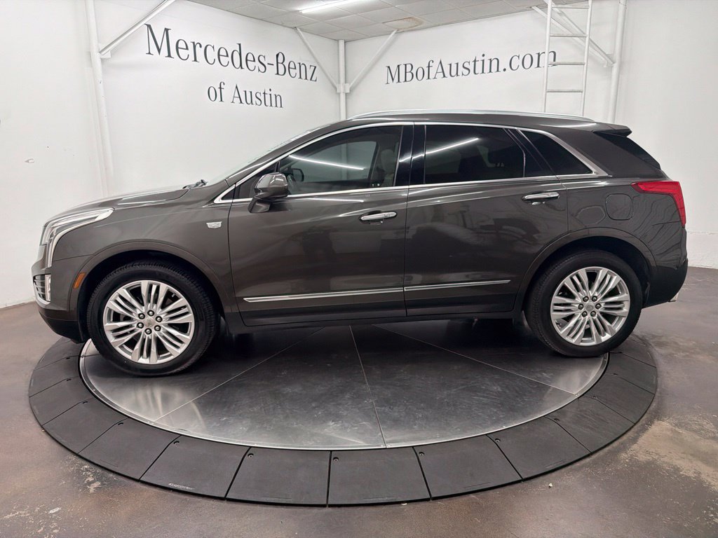 Used 2019 Cadillac XT5 Premium Luxury FWD image 2