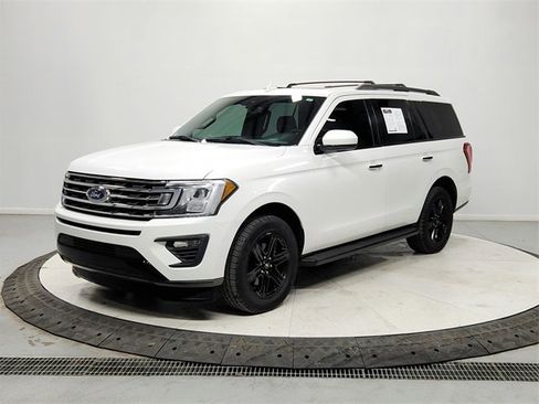 Used 2021 Ford Expedition XLT image 3