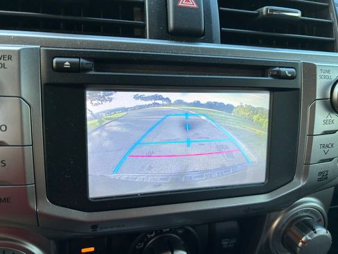 Used 2015 Toyota 4Runner SR5 RWD image 27
