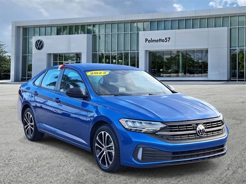 Certified 2022 Volkswagen Jetta Sport image 3