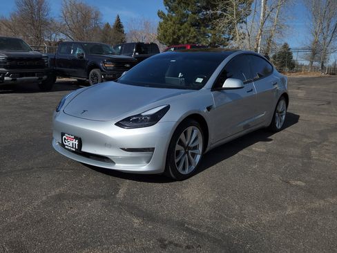 Used 2018 Tesla Model 3 Long Range image 2