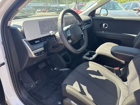 Used 2024 Hyundai Ioniq 5 SEL RWD image 19