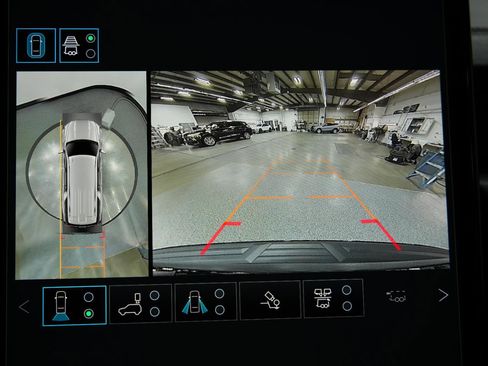 New 2026 GMC Yukon XL AT4 w/ AT4 Premium Plus Package image 45