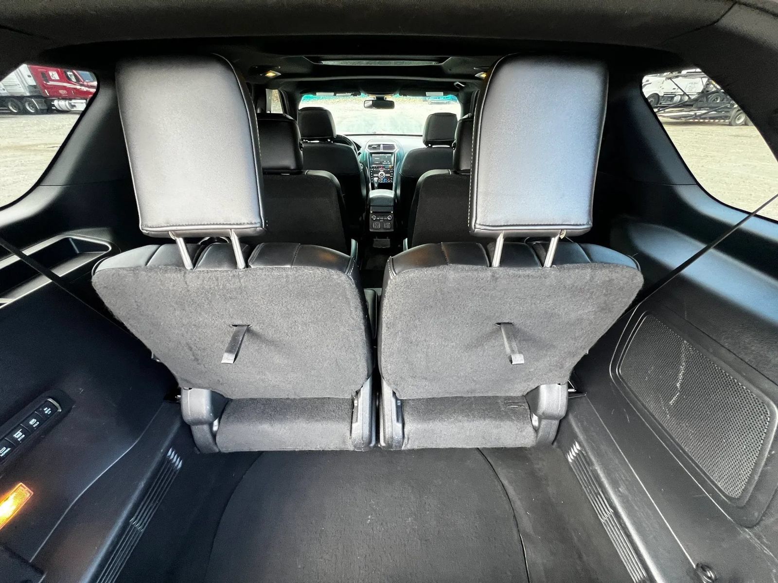 Used 2016 Ford Explorer Platinum AWD/4WD image 13