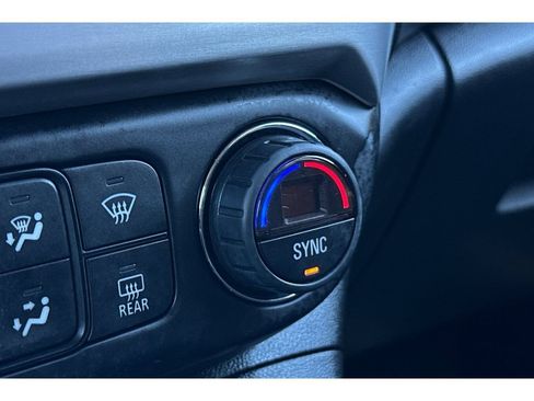 Used 2017 GMC Acadia SLT FWD image 31
