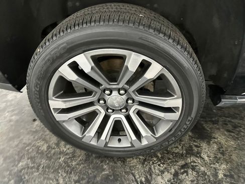 Used 2019 GMC Yukon Denali w/ Denali Ultimate Package AWD/4WD image 5