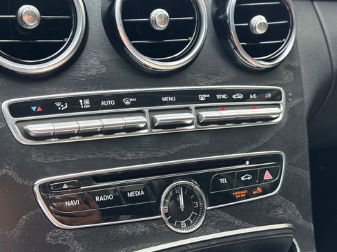 Used 2018 Mercedes-Benz C 300 Sedan image 18