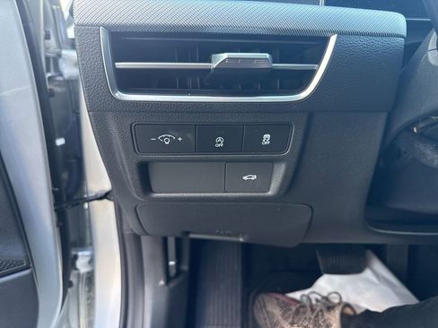 Used 2025 Hyundai Sonata SE image 13