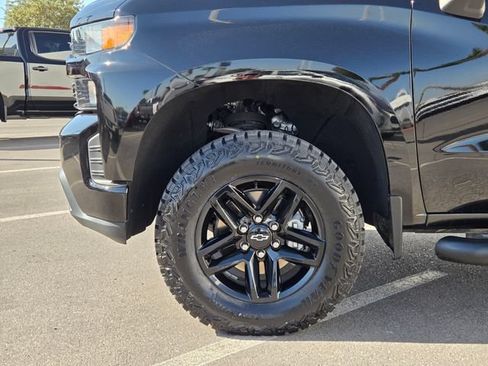 Certified 2021 Chevrolet Silverado 1500 Custom Trail Boss w/ Midnight Edition AWD/4WD image 9