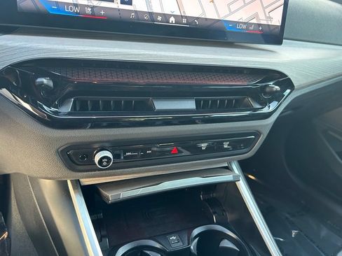 Used 2025 BMW 330i Sedan RWD image 21