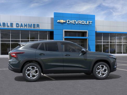 New 2026 Chevrolet Trax LS FWD image 5