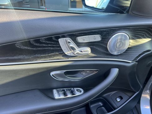 Used 2020 Mercedes-Benz E 350 Sedan image 13