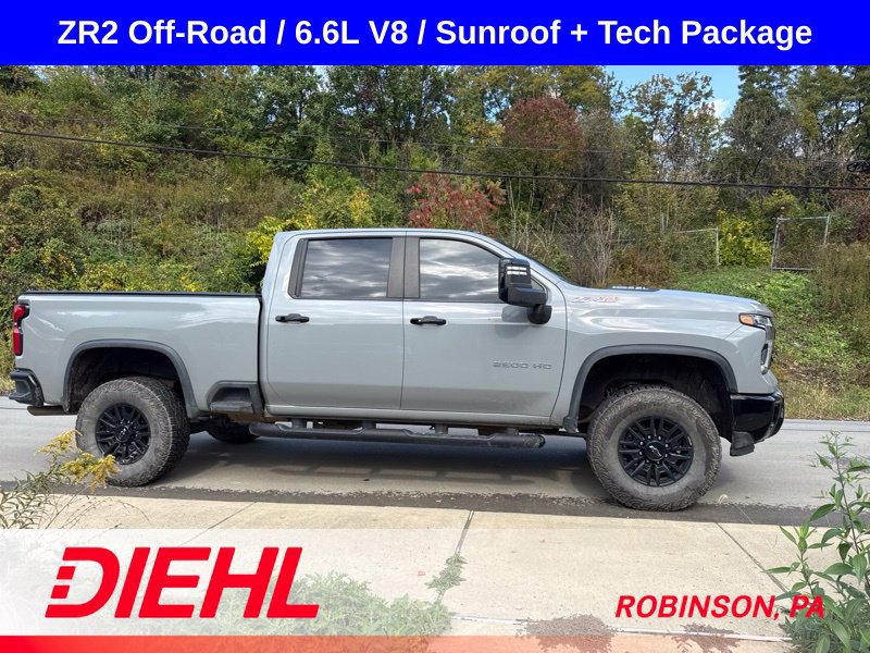 Used 2025 Chevrolet Silverado 2500 ZR2 w/ Technology Package AWD/4WD image 8