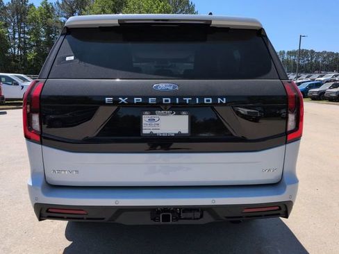 New 2026 Ford Expedition Max Active image 5