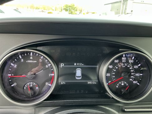 Used 2024 Kia Carnival LX FWD image 19