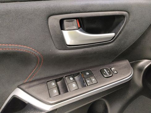 Used 2017 Toyota Camry XSE w/ Moonroof Package image 27