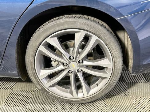 Used 2022 Chevrolet Malibu Premier image 30