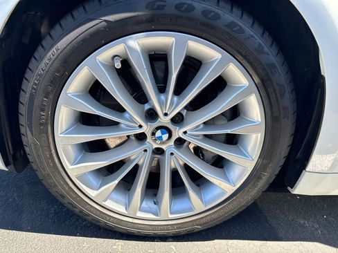 Used 2023 BMW 530i xDrive w/ Convenience Package AWD/4WD image 12