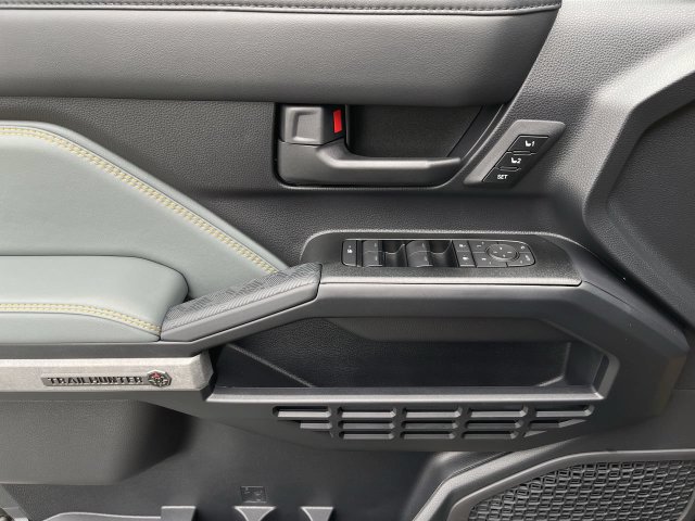 New 2026 Toyota 4Runner Trailhunter AWD/4WD image 12