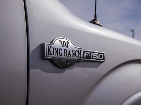 Used 2014 Ford F150 King Ranch w/ King Ranch Luxury Package image 12