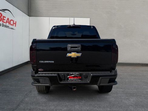 Used 2020 Chevrolet Colorado W/T w/ WT Convenience Package RWD image 14