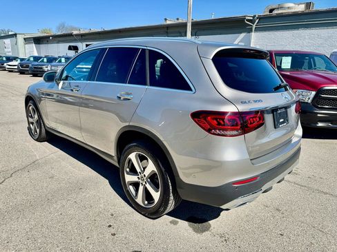 Used 2020 Mercedes-Benz GLC 300 4MATIC image 4