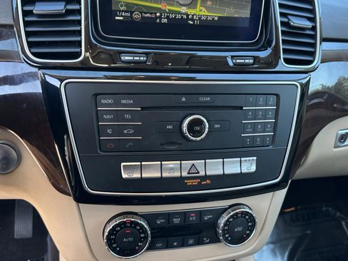 Used 2016 Mercedes-Benz GLE 350 4MATIC w/ Premium Package image 27