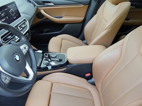 Used 2023 BMW X4 xDrive30i w/ Parking Assistance Package AWD/4WD image 11