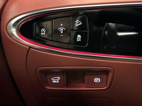 Used 2024 Genesis GV70 2.5T w/ Sport Prestige Package image 26