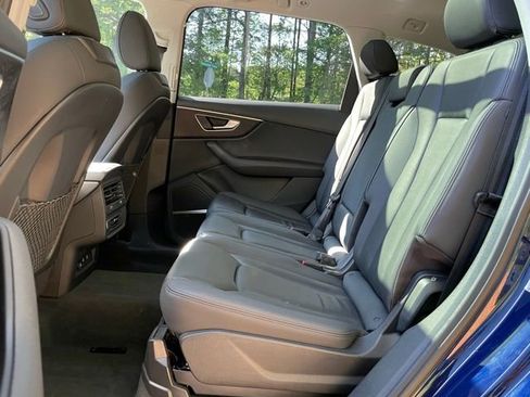 Used 2022 Audi Q7 3.0T Premium Plus w/ Premium Plus Package AWD/4WD image 15