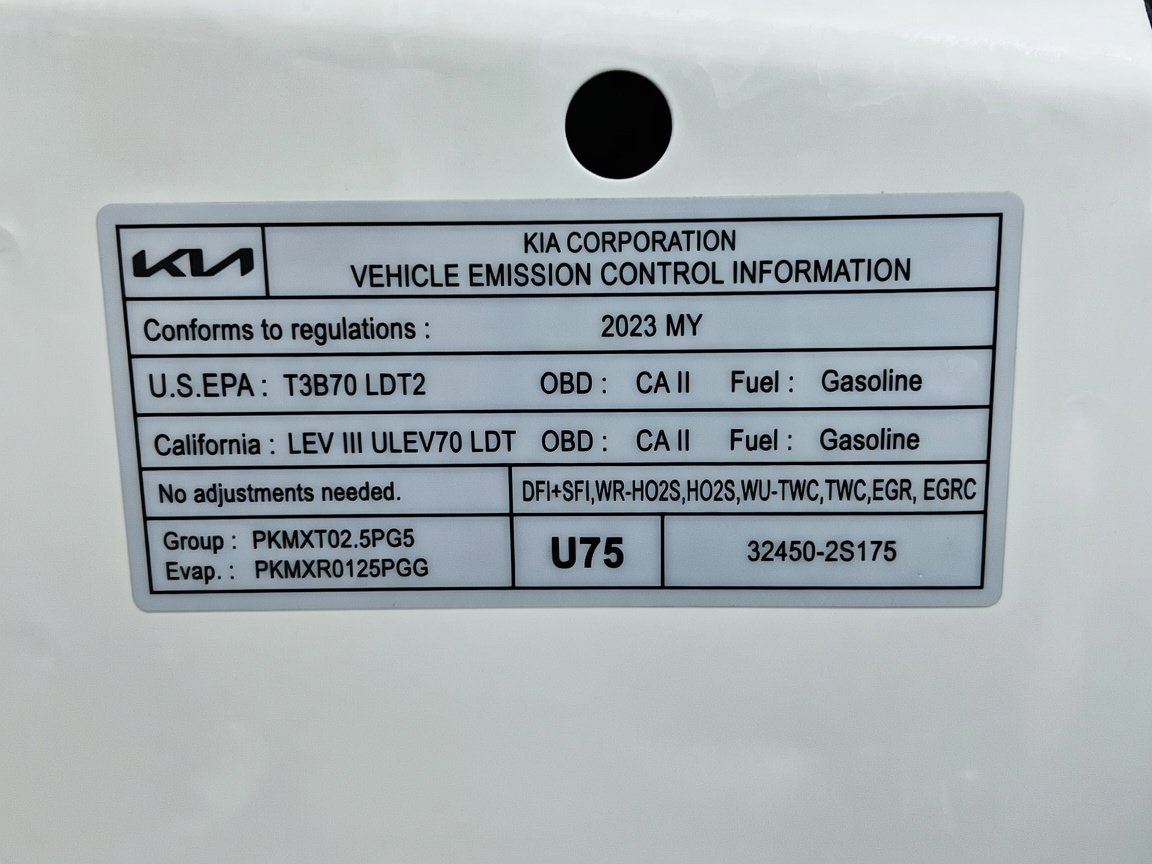 Used 2023 Kia Sportage EX FWD image 22