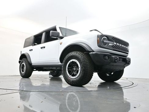 New 2025 Ford Bronco Badlands w/ Sasquatch Package image 26