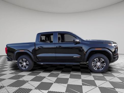 Used 2024 GMC Canyon AT4 w/ Technology Package AWD/4WD image 8
