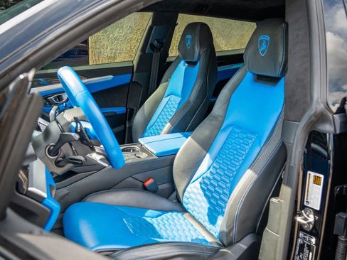 Used 2021 Lamborghini Urus AWD/4WD image 15