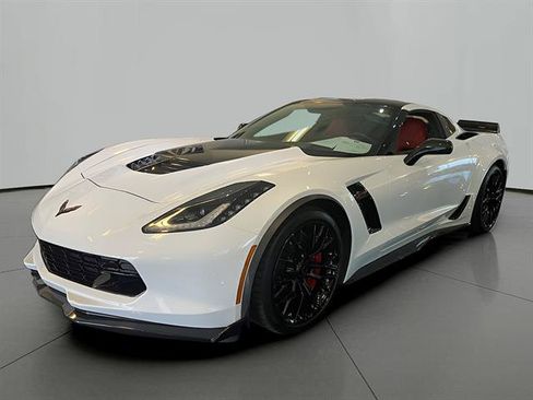 Used 2016 Chevrolet Corvette Z06 w/ 2LZ Preferred Equipment Group RWD image 1