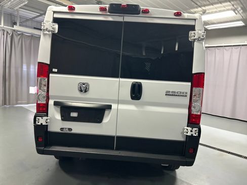 Used 2025 RAM ProMaster 2500 w/ U-Haul Equipment Group FWD image 6