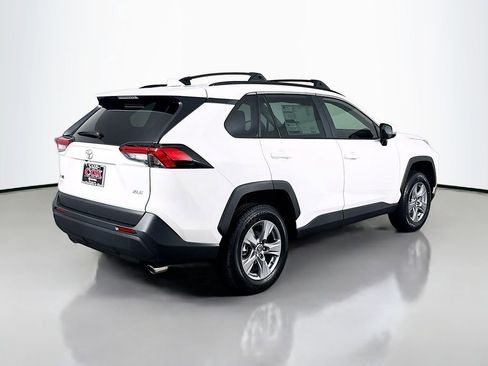 New 2025 Toyota RAV4 XLE image 5