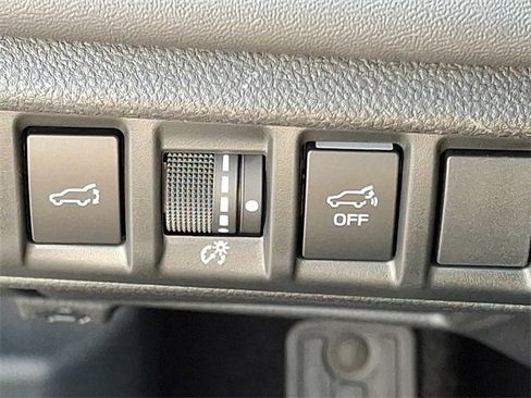 Certified 2022 Subaru Outback Limited image 22