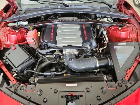 Certified 2021 Chevrolet Camaro SS RWD image 20