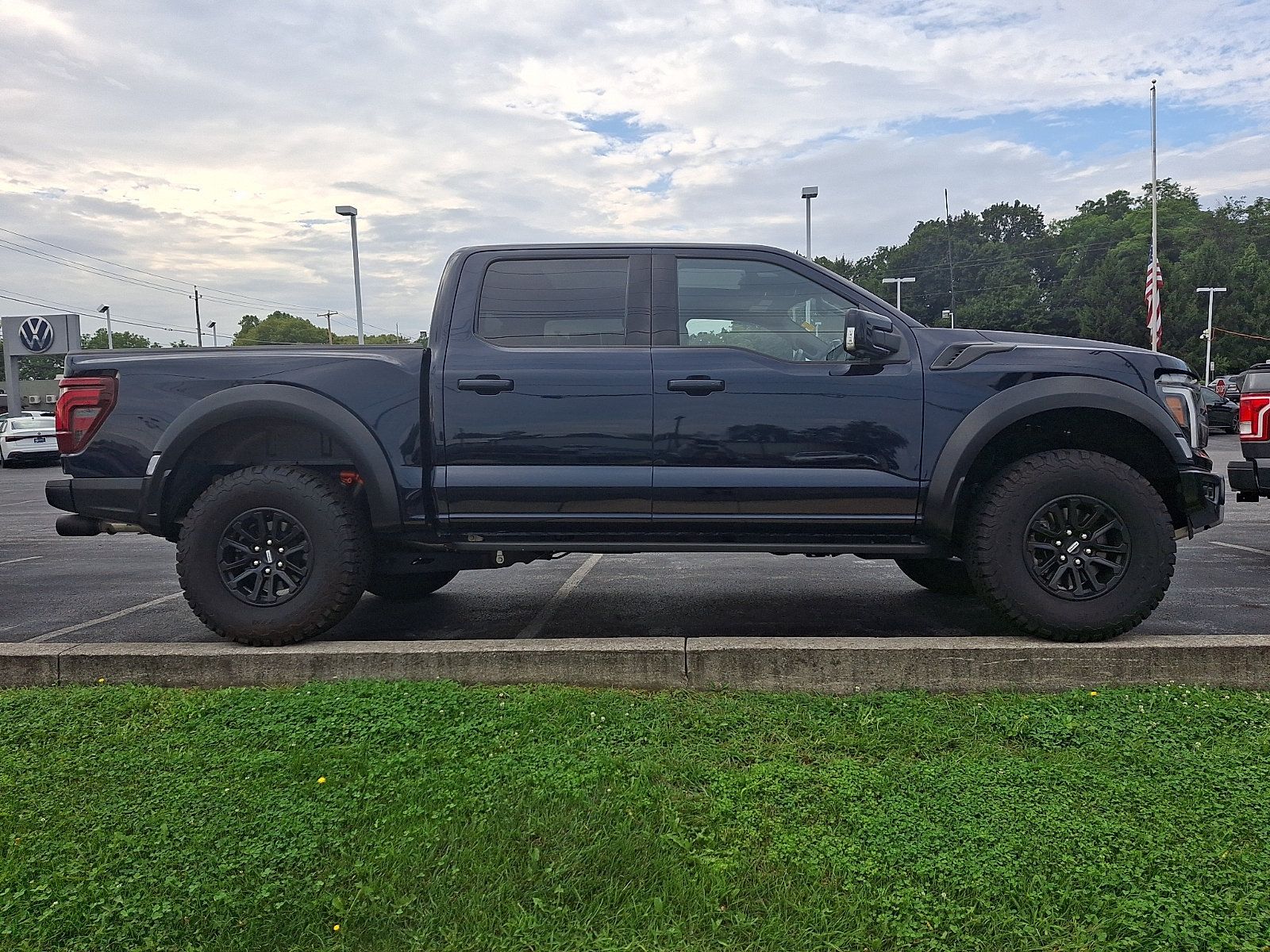 Used 2024 Ford F150 Raptor AWD/4WD image 7