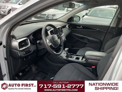 Used 2020 Kia Sorento AWD V6 image 8