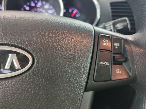 Used 2012 Kia Sorento LX image 27