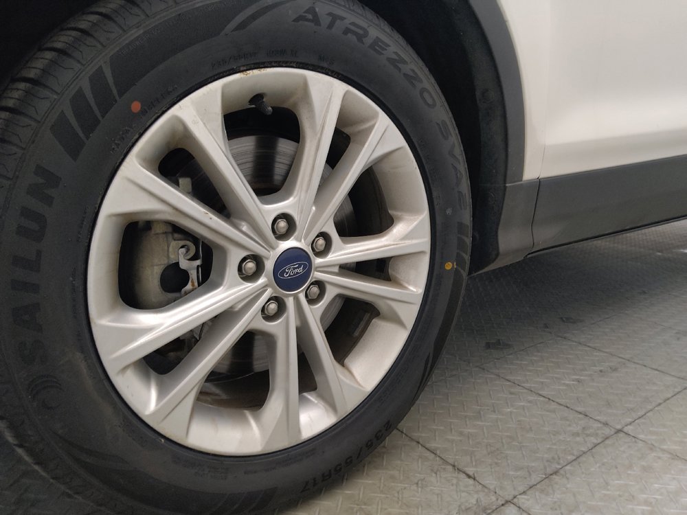 Used 2017 Ford Escape SE AWD/4WD image 31