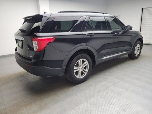 Used 2020 Ford Explorer XLT w/ Comfort Package AWD/4WD image 10