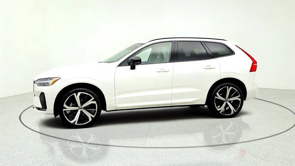 Used 2025 Volvo XC60 B5 Ultra w/ Protection Package Premier AWD/4WD image 8