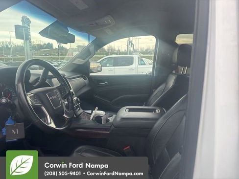 Used 2019 GMC Yukon XL SLT image 13