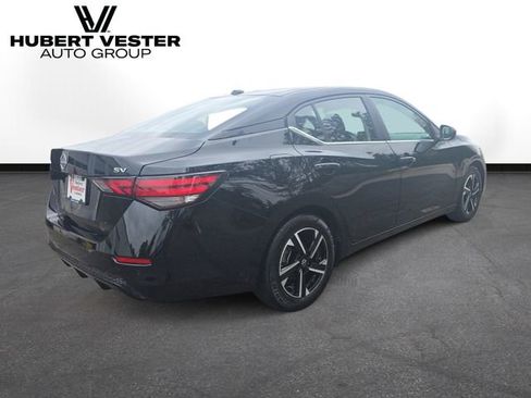 Used 2024 Nissan Sentra SV FWD image 6