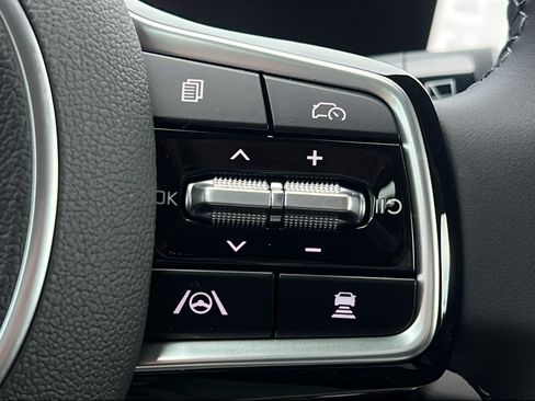 New 2026 Kia Carnival EX FWD image 21