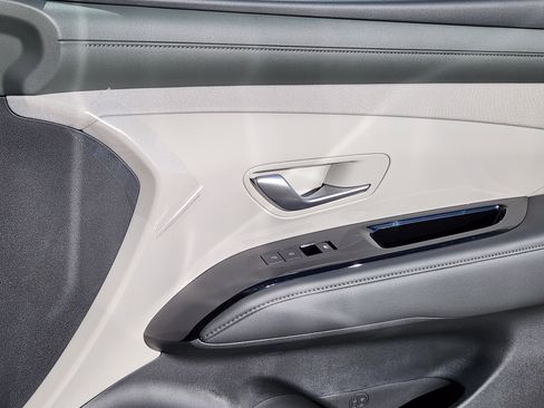 New 2026 Hyundai Tucson Limited AWD/4WD image 15